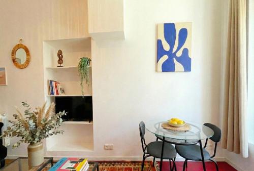 Suite Novita - check in h24 & wifi in 9e arrondissement