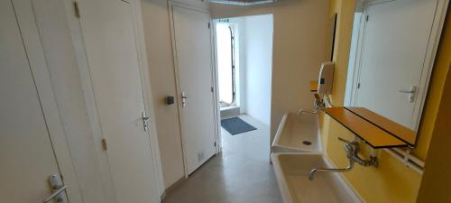 Ванна кімната, Activital lacs des Settons - Chambres Cabine in Montsauche-les-Settons
