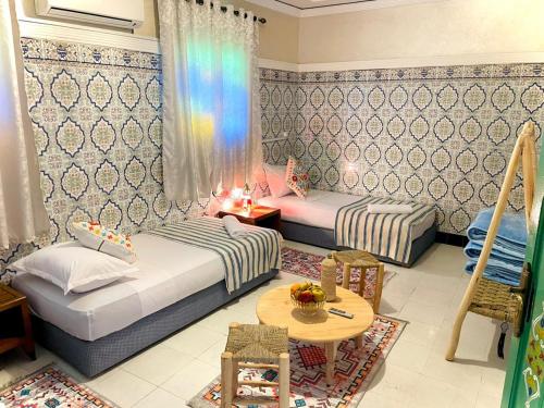 room detail thumbnail 1
