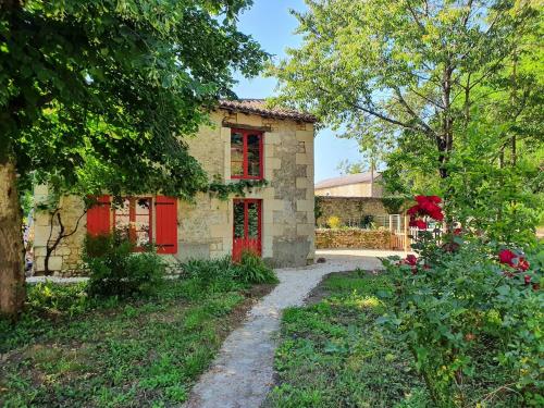 Gîte de Marcoux, authentic and warme house (Gite de Marcoux, authentic and warme house) in Ranton