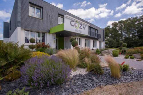 Cozy hotel logis Morlaix in Plouigneau
