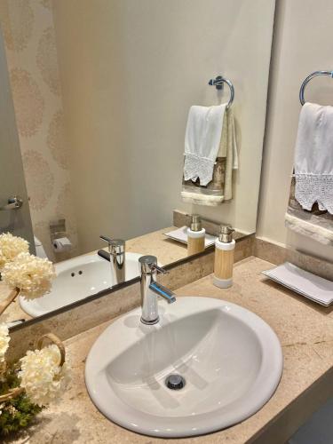 Apartamento en Riomar a pocas cuadras CC Buenavista - image 5