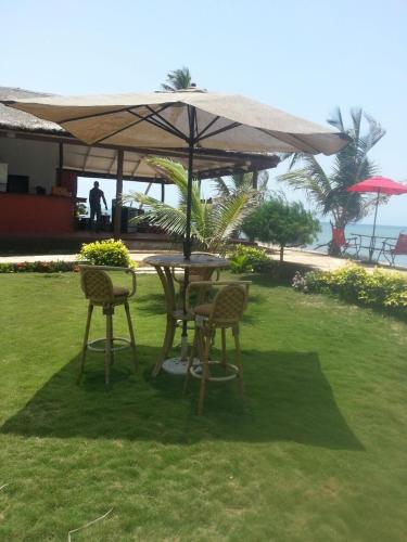 Coconut Pointe Villa & Beach Resort - 图片 3