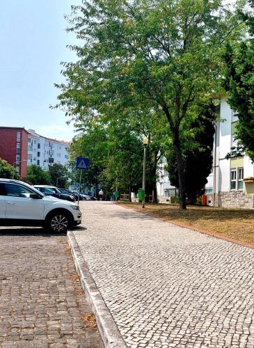 OLIVA 50 - 4 Bedrooms and Office - 3 Bathrooms - Near Lisbon Expo & Airport - image 13