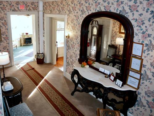 Lobby, Turkey Hill Inn in Summit (NJ)