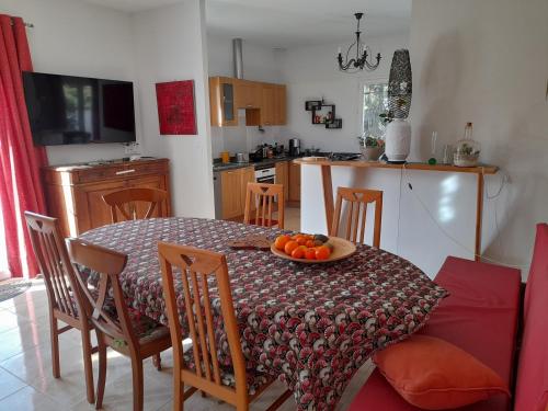 Iekārtas, Villa Cyprès 5 chambres aires de jeux, forêt, accessibilité PMR (Villa Cypres 5 chambres aires de jeux, foret, accessibilite PMR) in Gaja-et-Villedieu