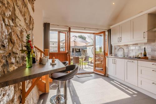 設施, 2 Bed in Lixwm oc-bow179 in 哈爾金