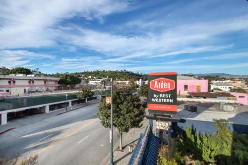 Best Western Plus Dragon Gate Inn - image 8