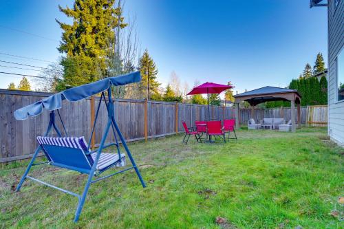 Gateway to Seattle! Lynnwood Home w/ Gazebo & Yard in Paine Field-Lake Stickney (WA)