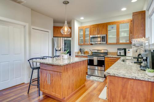 Gateway to Seattle! Lynnwood Home w/ Gazebo & Yard in Paine Field-Lake Stickney (WA)