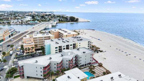 203 Crimson Condos - image 11
