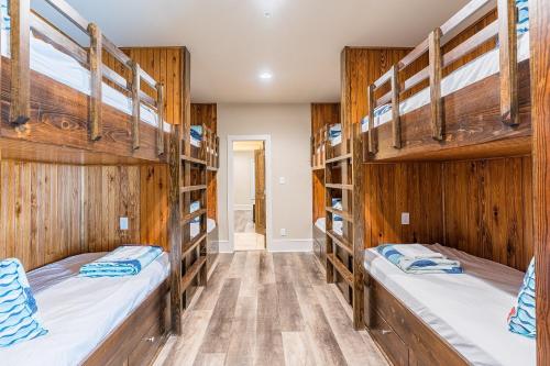 Summer Salt by Youngs Suncoast – Orange Beach, AL
