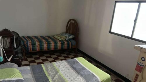 Habitacion en casa zona carnaval