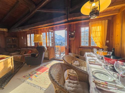 Chalet Le Zirizui - Authentique refuge alpin avec vue imprenable in Liddes