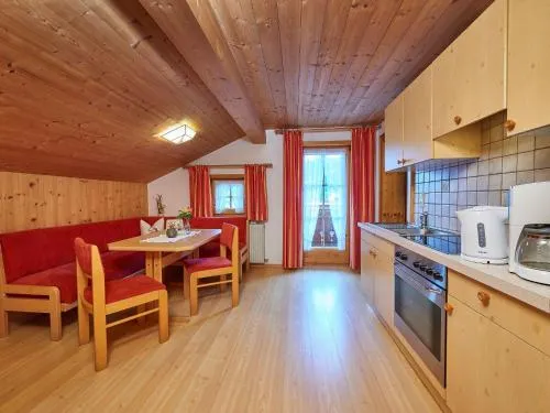Apartment Wohnung Biohaus in Neukirchen am Großvenediger by Interhome in Neukirchen am Großvenediger, Österreich