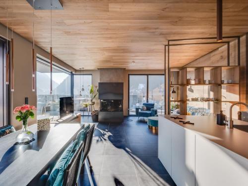 Apartment Alpin Penthouse - Atemberaubend und Luxuriös by Interhome in See, Österreich
