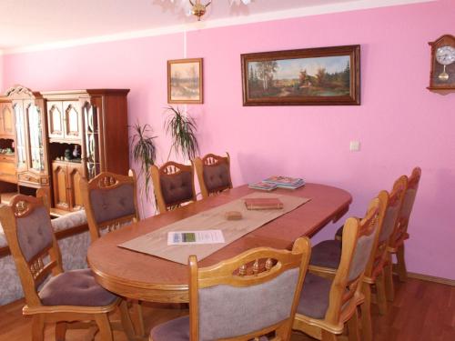 Apartment Geraumige Ferienwohnung mit Terrasse- in gunstiger zentraler Lage in der Oberla by Interho in 潘施維茨-庫考