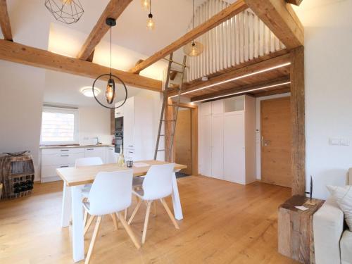 Apartment Appartement Apollo in der Wohlfuhloase am Trausdorfberg mit Sauna Whirlpoolnutz by Interho in Sankt Mareina pie Grācas