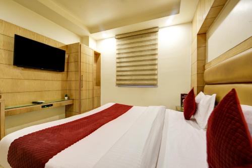 Hotel Kuber International - New Delhi Train Station – Delhi, NY