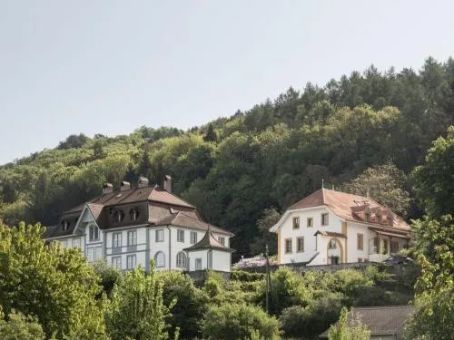 Apartment Chateau-Studio Bleu by Interhome in Granges-près-Marnand, Schweiz