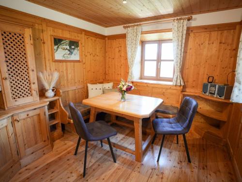Holiday Home Beim Rauter – Emberg by Interhome in 德勞塔爾貝格