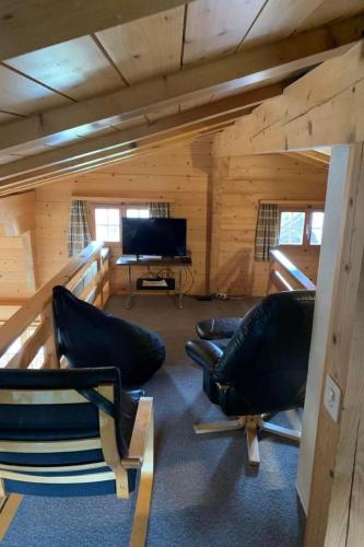 Holiday Home Chalet Bärgblüemli by Interhome (Holiday Home Chalet Bargbluemli by Interhome) in Achseten