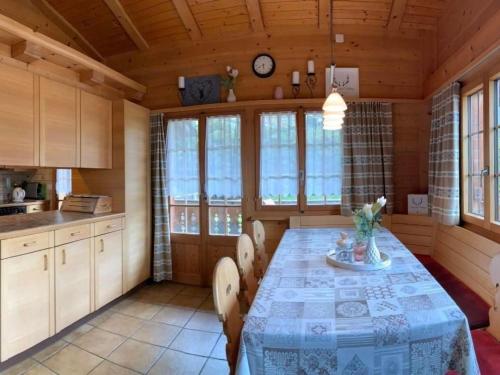Holiday Home Chalet Bärgblüemli by Interhome (Holiday Home Chalet Bargbluemli by Interhome) in Achseten