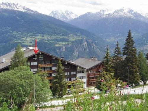Apartment Ski-in Wohnung in Anzere mit Parkplatz by Interhome