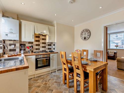 2 Bed in Keswick oc-sz026, Keswick (photo 5)