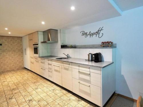 Konyha, Apartment Appartement Eggmatte by Interhome in Diemtigen