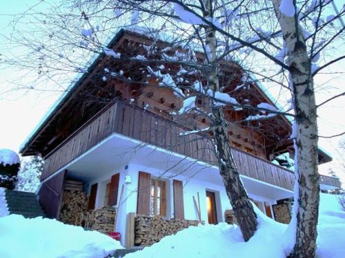 Holiday Home Chalet Specht by Interhome in Axalp