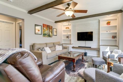 Near State Park! Pet-Friendly Home in Crossville in 克羅斯維爾