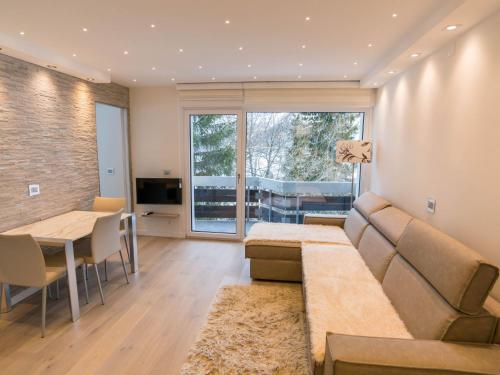 Apartment Haus Flaminia 39 by Interhome in Leukerbad, Schweiz