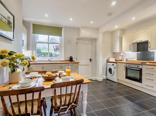 2 Bed in Keswick oc-sz006, Keswick (photo 4)