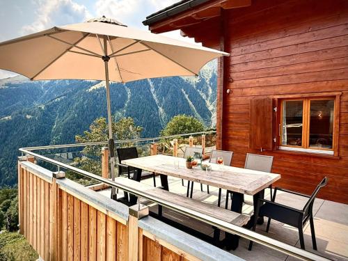 Holiday Home Chalet Poiema by Interhome