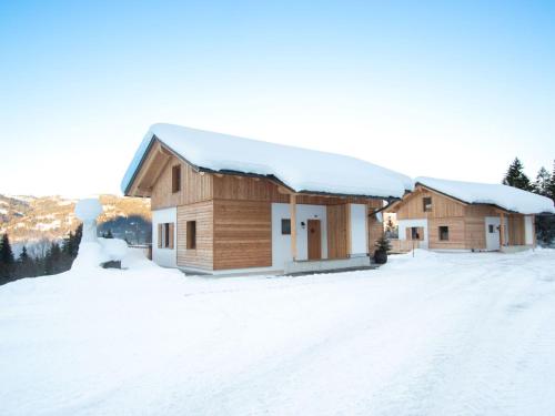 Holiday Home Alpen Chalet by Interhome in Хермагор