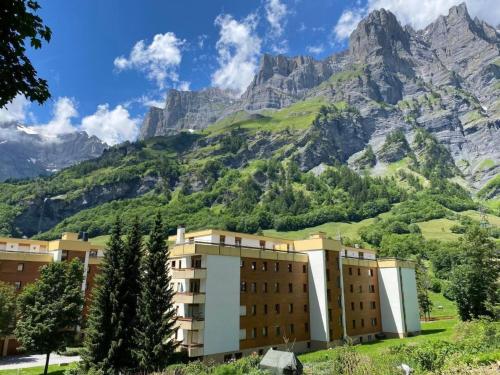 Apartment Alpen-Zauber Leukerbad by Interhome