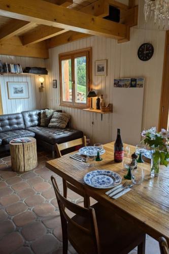 Holiday Home Chalet Le Griffon by Interhome in 聖路加