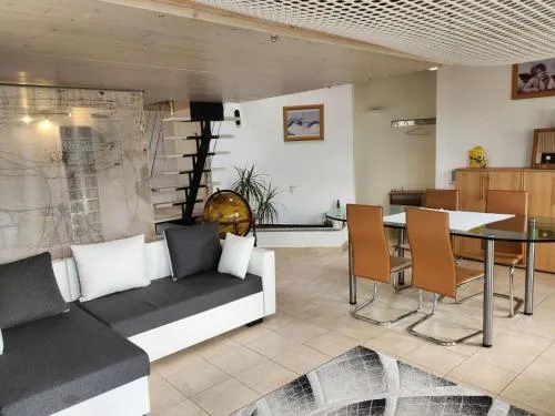 Apartment Das Cugnasco-Nest by Interhome in Cugnasco, Schweiz