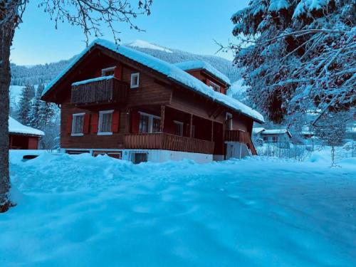 Apartment Chalet Bacchus - OG by Interhome in Серен Берг