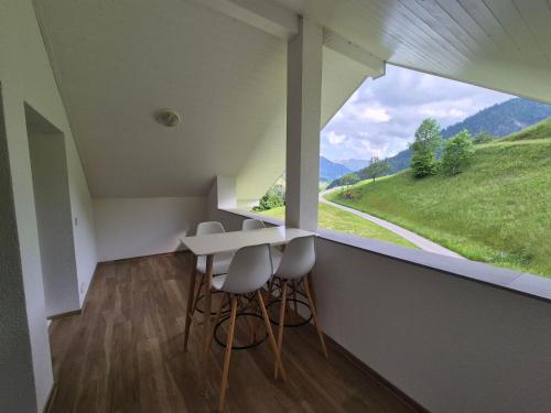 Apartment Rothornblick by Interhome in Флулі