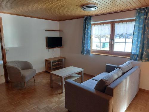 Apartment Haus Landhuisliweg by Interhome in Гісвіль