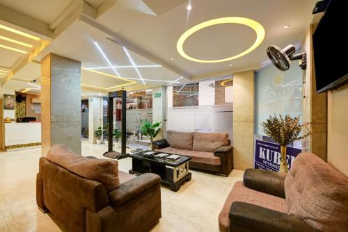 Hotel Kuber International - New Delhi Train Station – Delhi, NY
