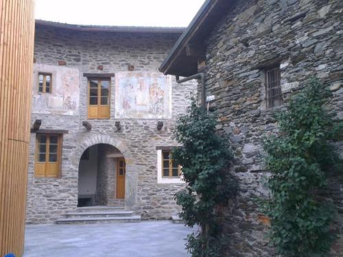 Apartment Corte delle Camelie - Wohnung im Erdgeschoss by Interhome in Vira