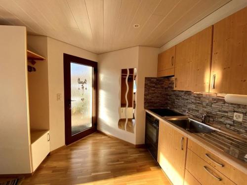 Apartment Chalet Abendstern by Interhome in 阿爾比嫩