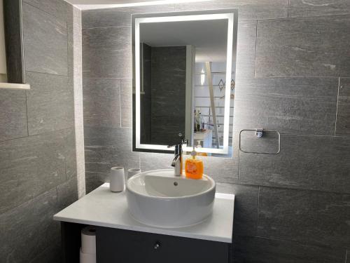 Holiday Home Rustico Monti di Rima by Interhome in Prato Sorniko