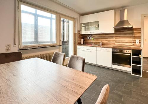 Konyha, Großzügige OG Ferienwohnung in Linkenheim frieden apartments (Großzugige OG Ferienwohnung in Linkenheim frieden apartments) in Eggenstein-Leopoldshafen