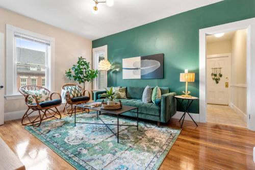 Downtown Beverly|KING BED|Minutes to Salem+Train – khách sạn tại Beverly