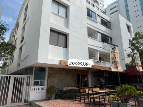 Espectacular apartamento de 4 alcobas en el Laguito