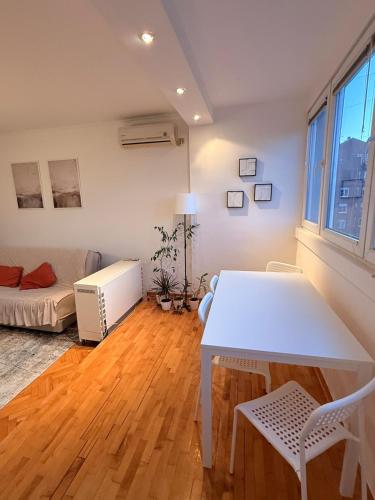 Belgrade Light & Cozy Flat Banovo Brdo 3-Star Single Room amenity